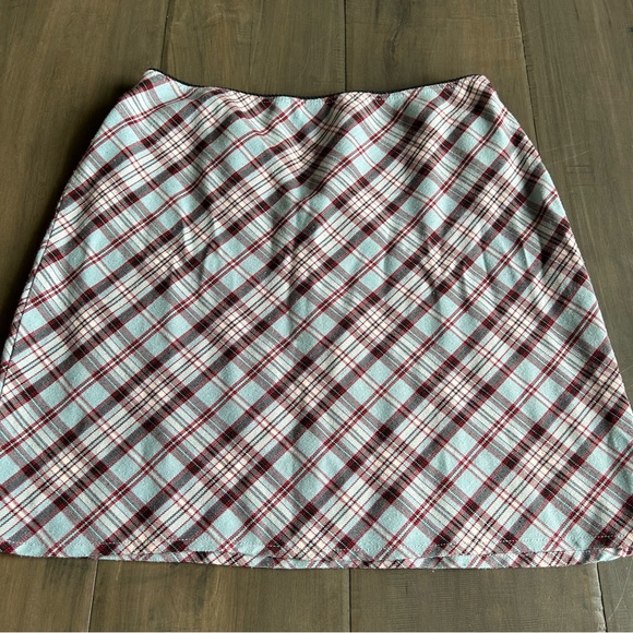 Plaid Mini Skirt - Picture 3 of 3